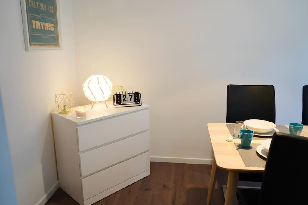 Rm-1 - Appartement F2 Au 1Er Etage Pour 1-3 Pers Mulhouse Ngoại thất bức ảnh